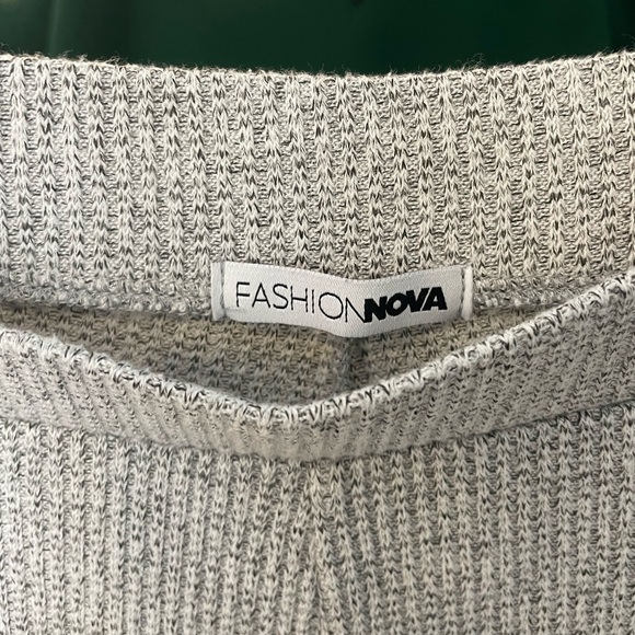 Fashion Nova Grey pants - Picture 2 of 4